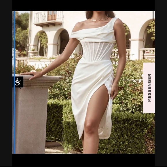 House of CB Dresses & Skirts - HOUSE OF CB LULU IVORY DRESS